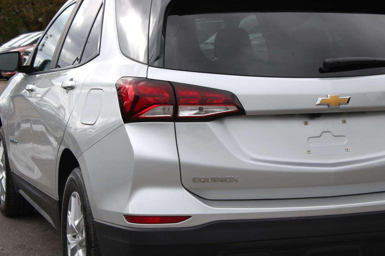 2022 Chevrolet Equinox LS  ReverseCamera HtdSeats CruiseCtrl Photo