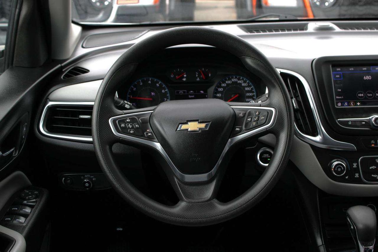2022 Chevrolet Equinox LS  ReverseCamera HtdSeats CruiseCtrl Photo