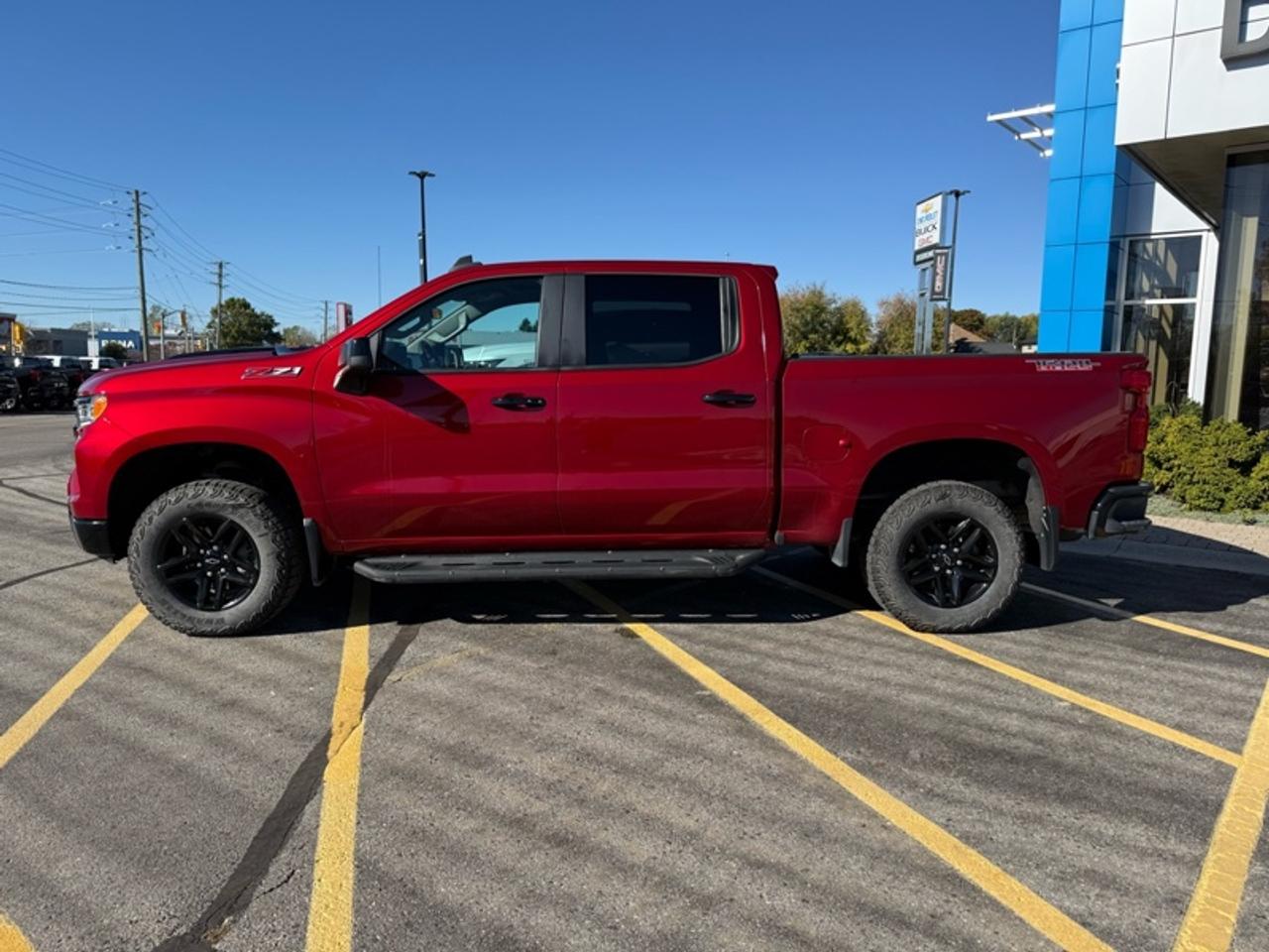 2024 Chevrolet Silverado 1500 LT Trail Boss Photo