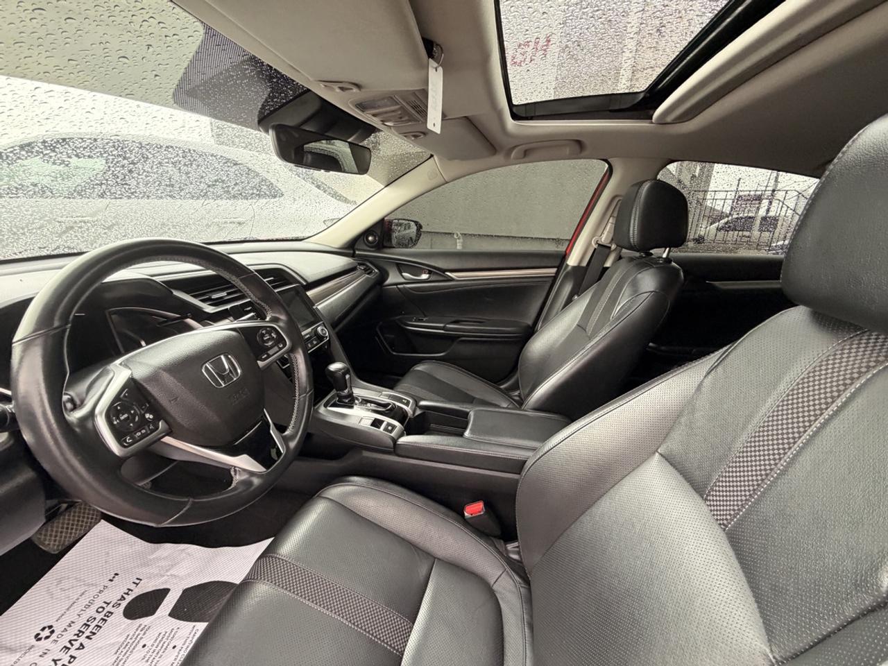 2020 Honda Civic Touring Photo