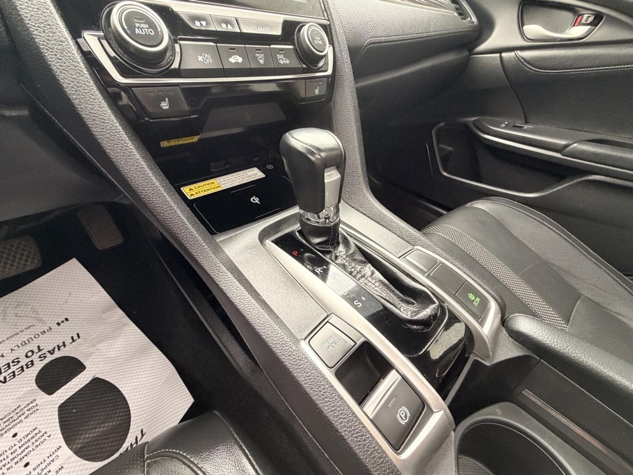 2020 Honda Civic Touring Photo
