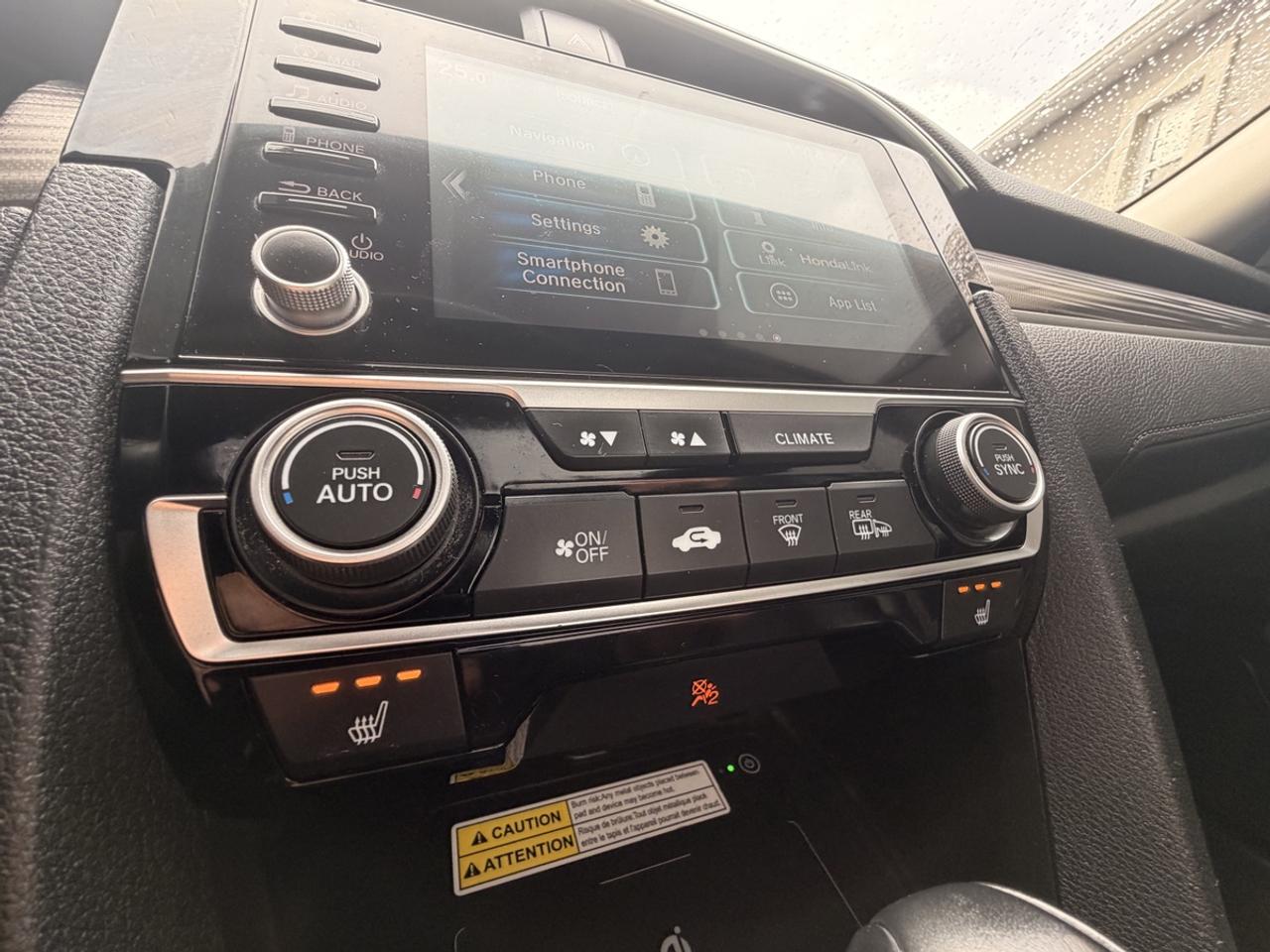 2020 Honda Civic Touring Photo