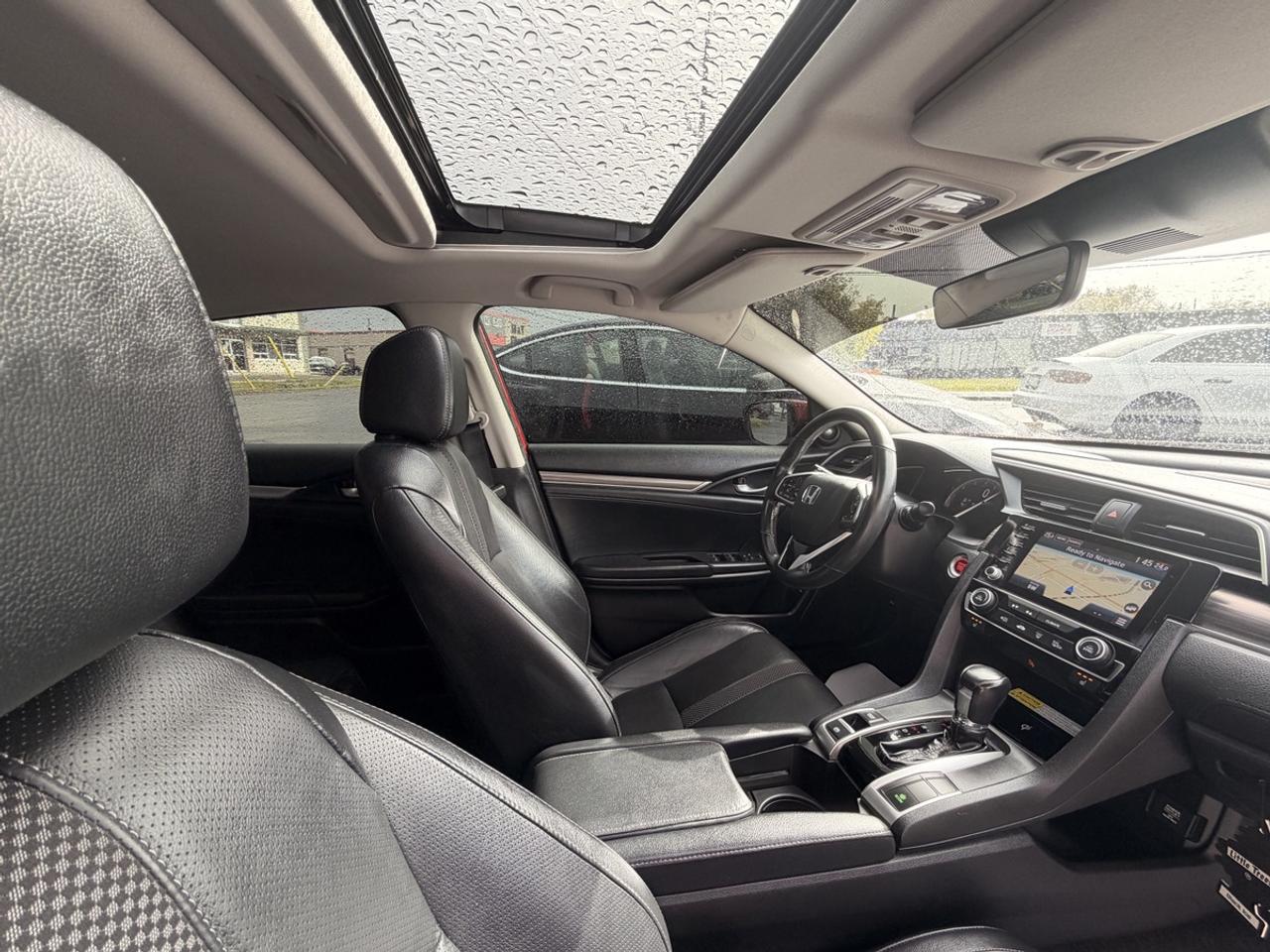 2020 Honda Civic Touring Photo