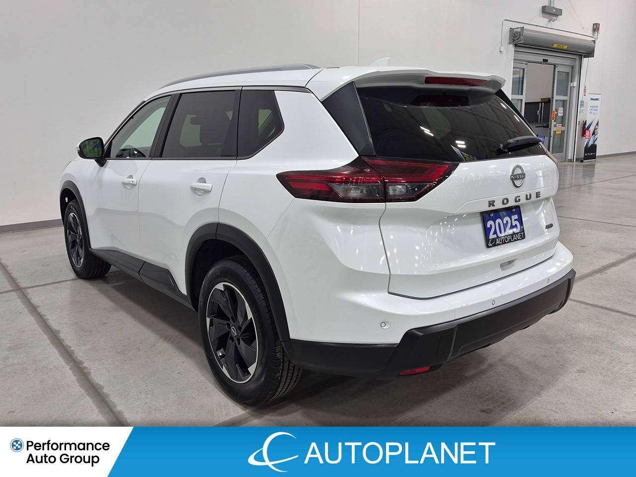 2025 Nissan Rogue SV AWD, Pano Roof, Back Up Cam, Heated Seats! Photo