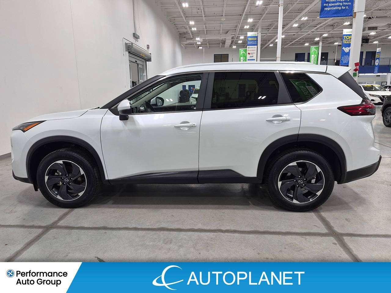 2025 Nissan Rogue SV AWD, Pano Roof, Back Up Cam, Heated Seats! Photo3