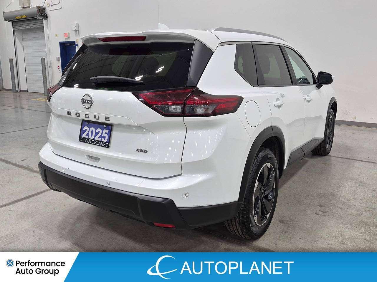 2025 Nissan Rogue SV AWD, Pano Roof, Back Up Cam, Heated Seats! Photo