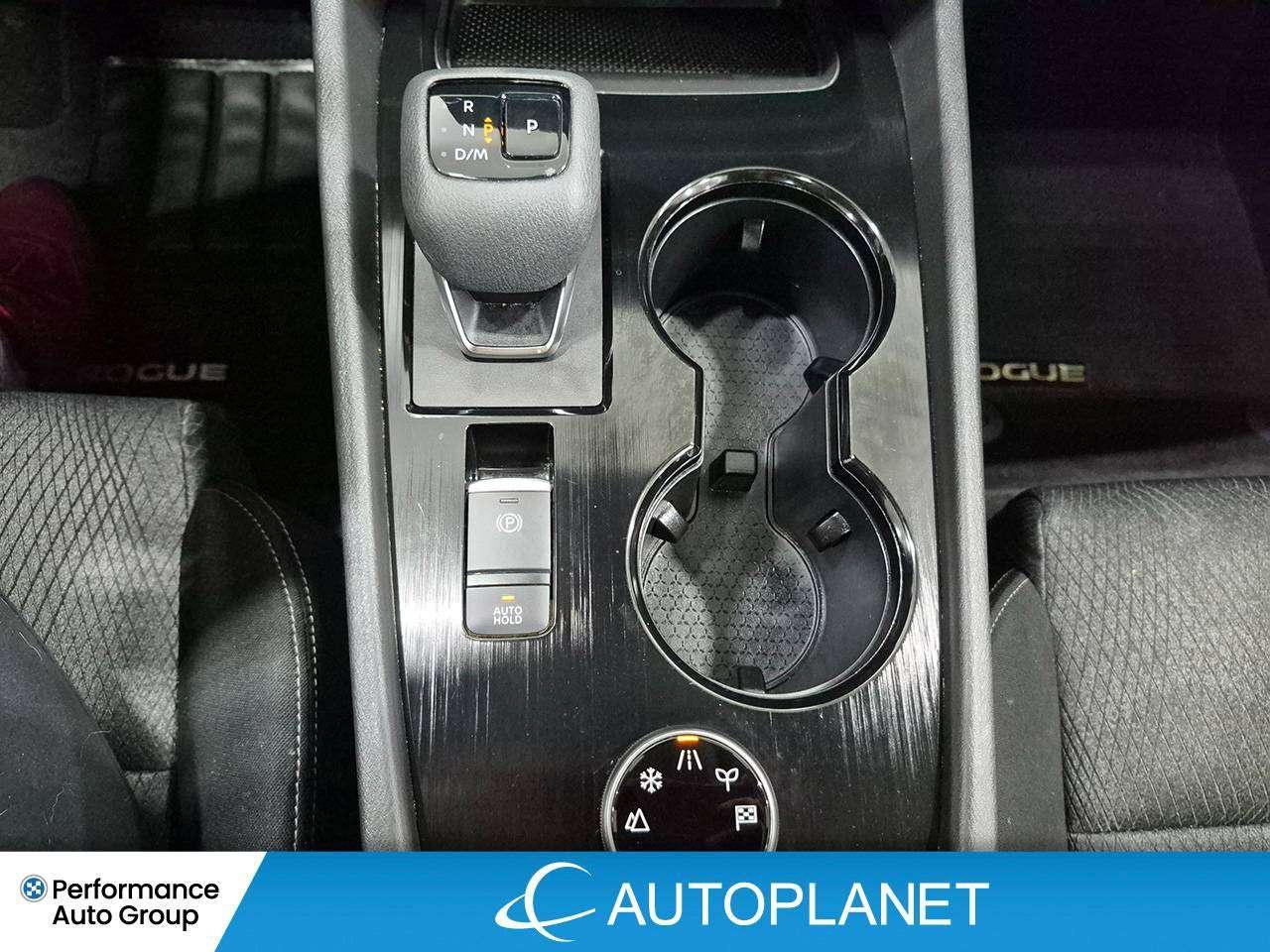 2025 Nissan Rogue SV AWD, Pano Roof, Back Up Cam, Heated Seats! Photo