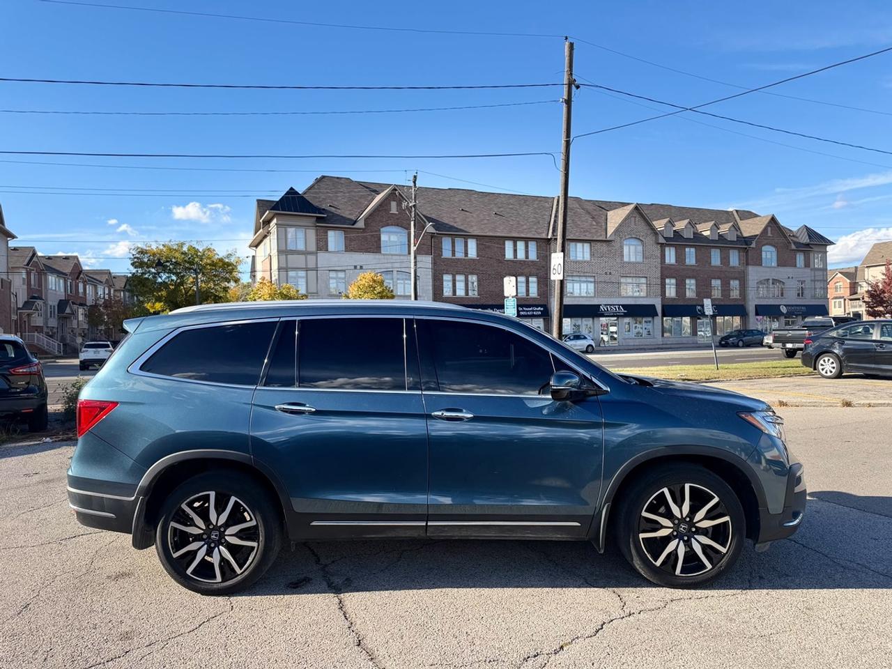 2020 Honda Pilot Touring Photo2