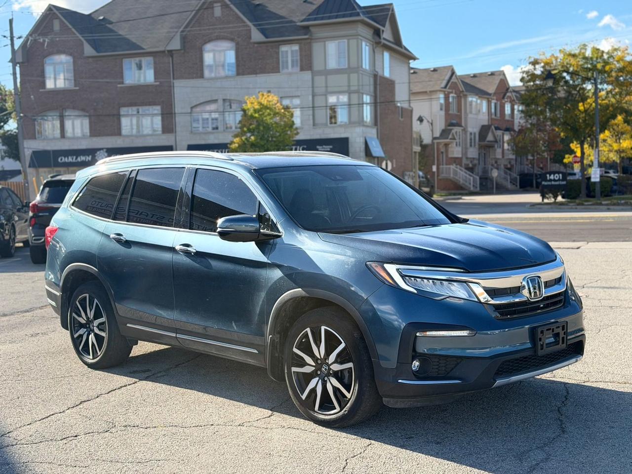 2020 Honda Pilot Touring Photo3