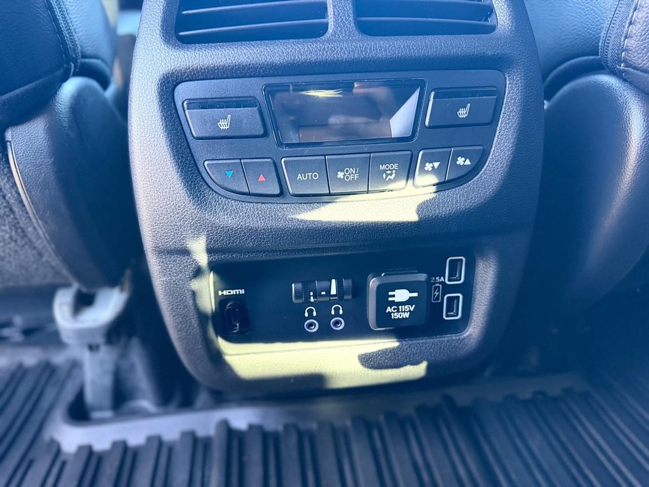 2020 Honda Pilot Touring Photo