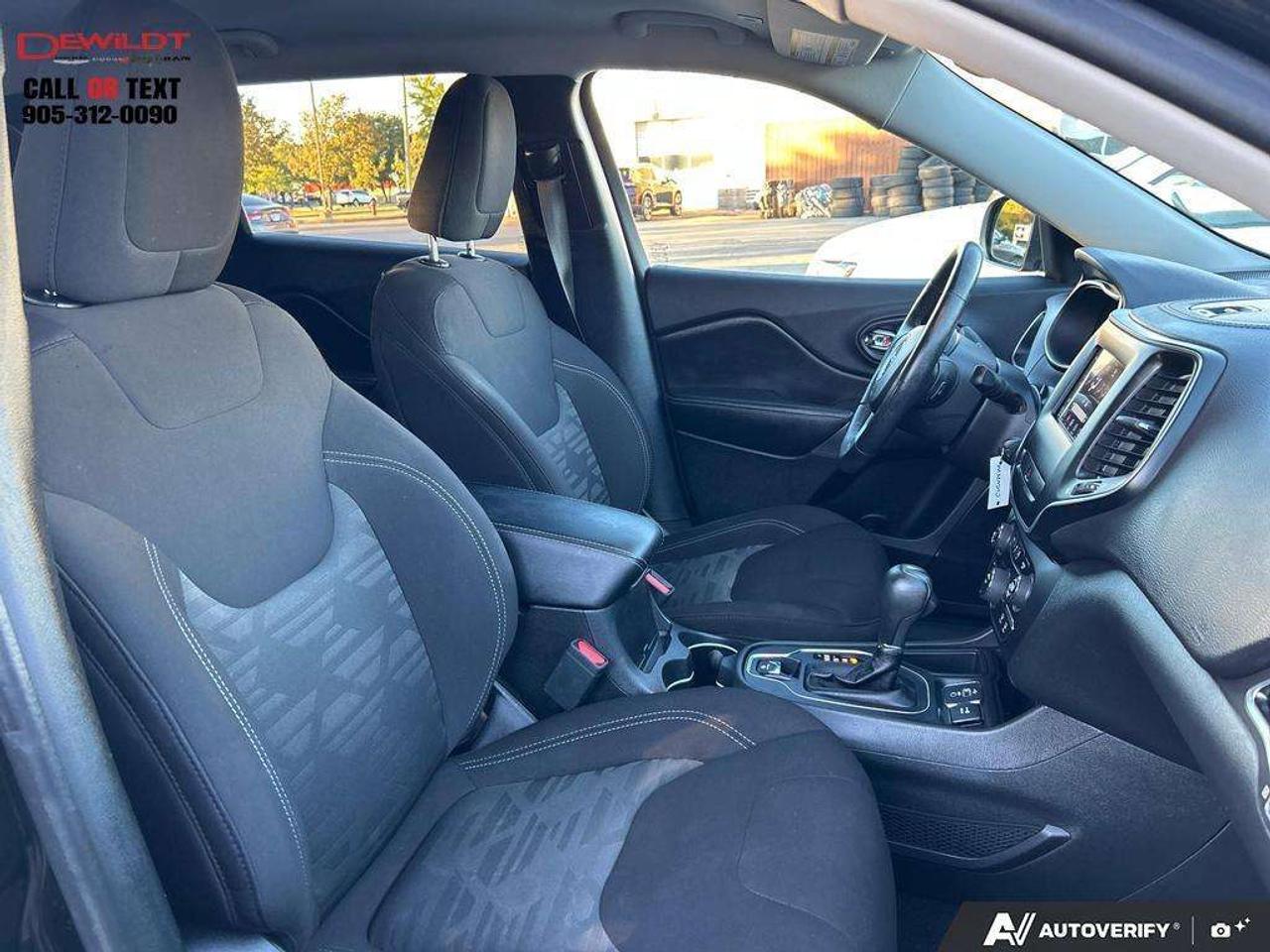 2019 Jeep Cherokee NORTH   COLD WEATHER   V6 ENGINE Photo