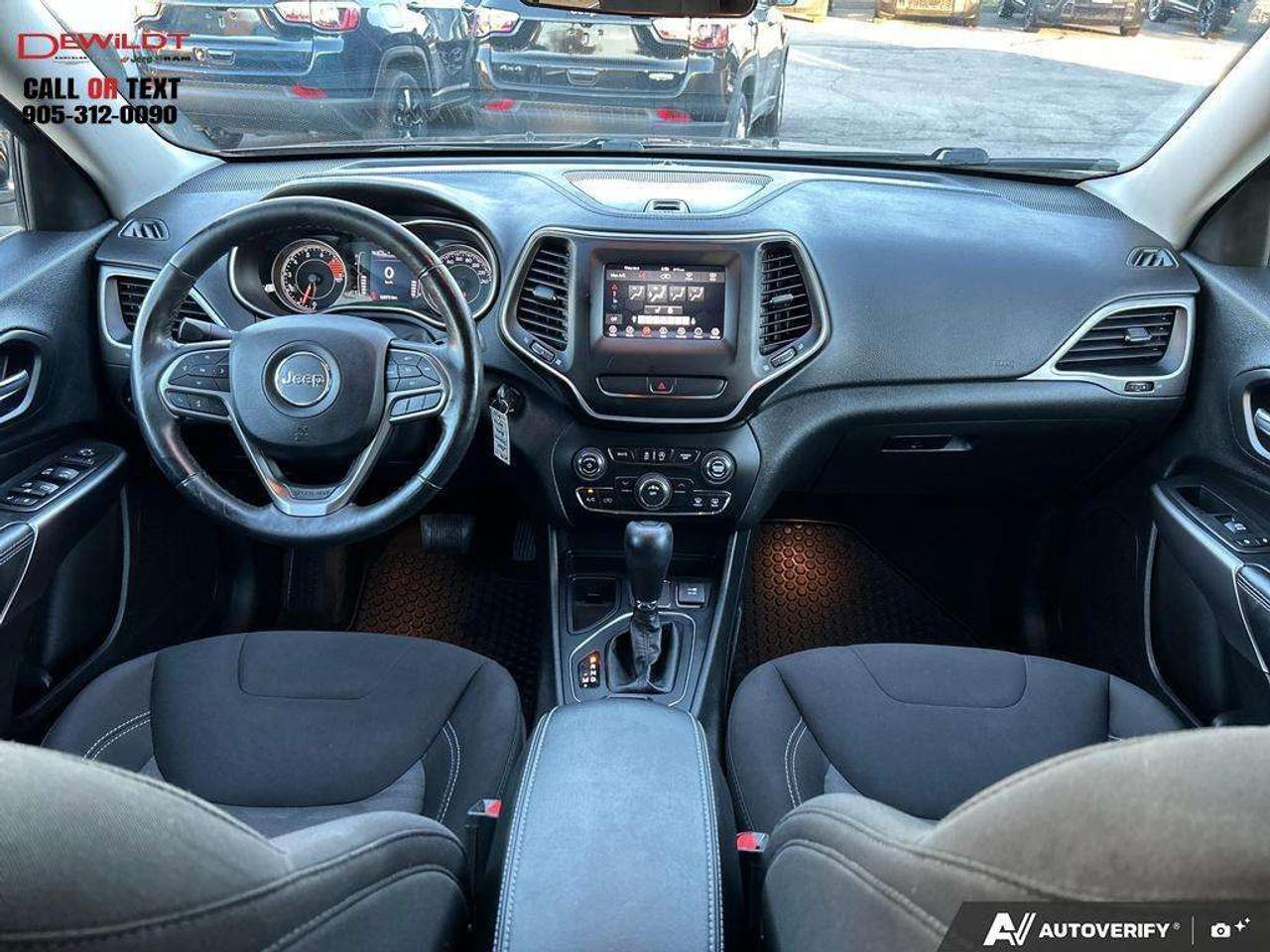 2019 Jeep Cherokee NORTH   COLD WEATHER   V6 ENGINE Photo