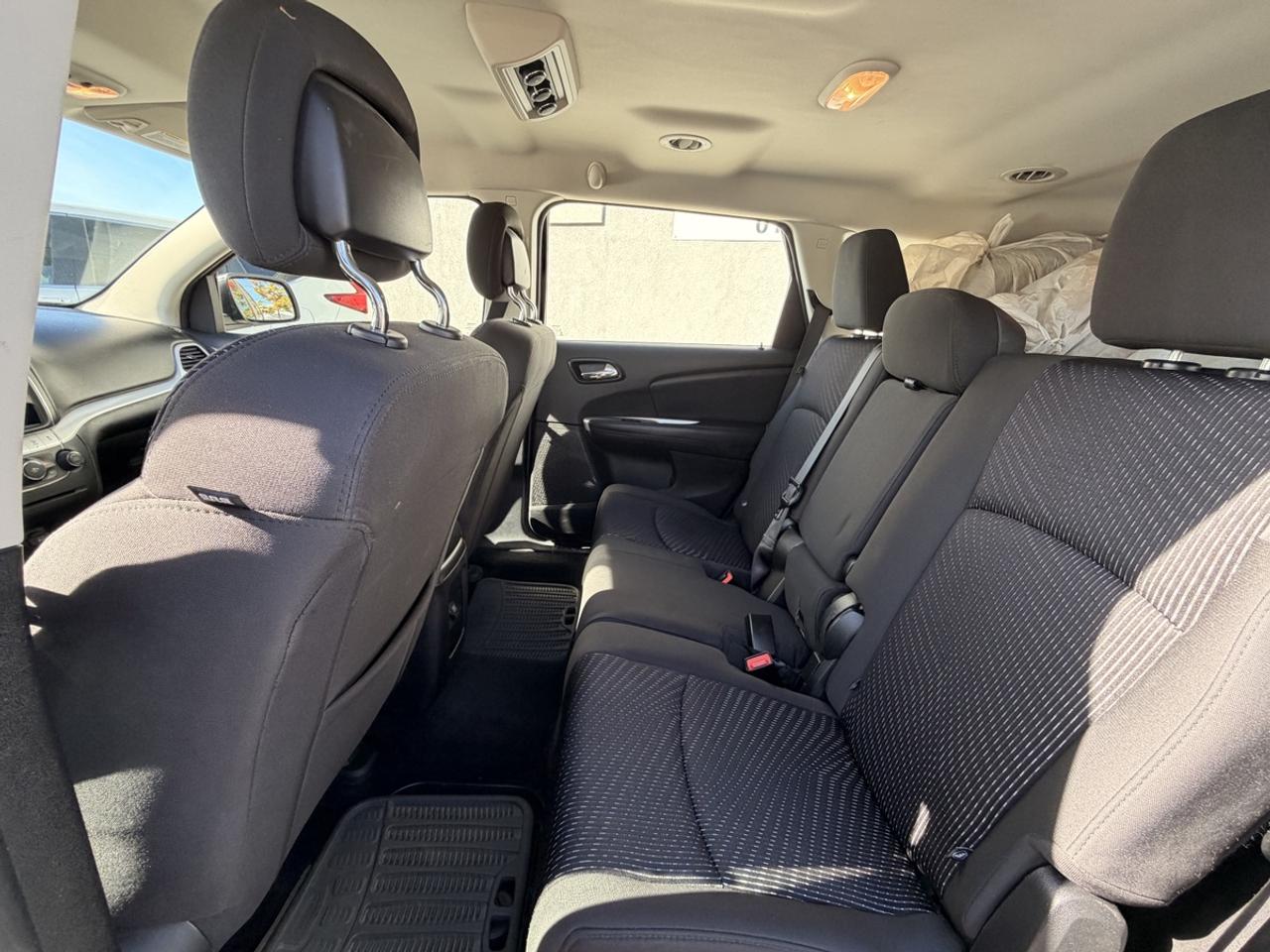 2017 Dodge Journey SE Photo