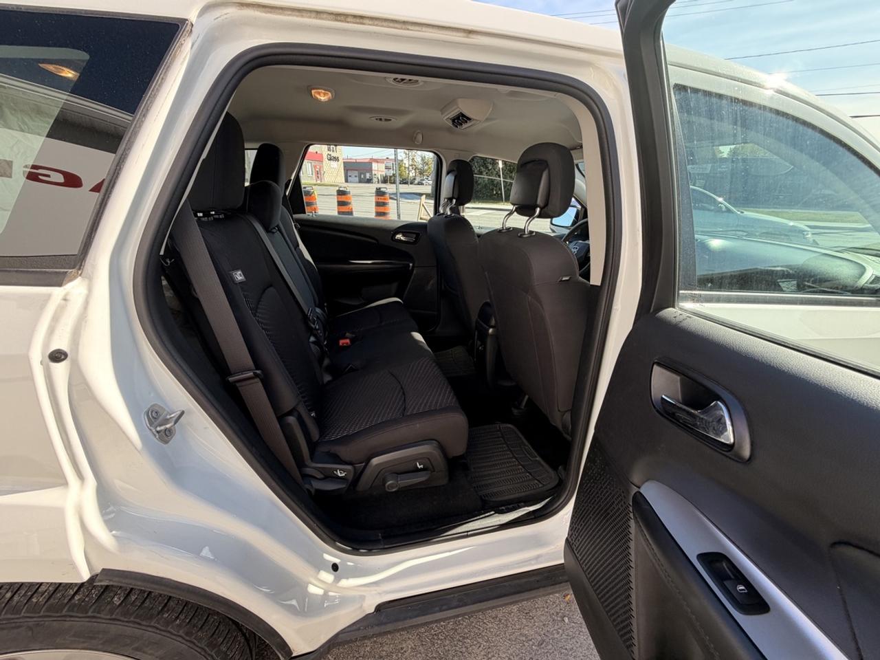 2017 Dodge Journey SE Photo