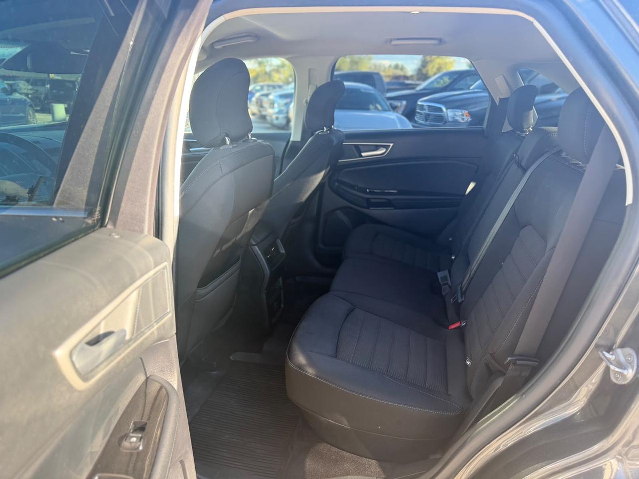 2019 Ford Edge SEL Photo
