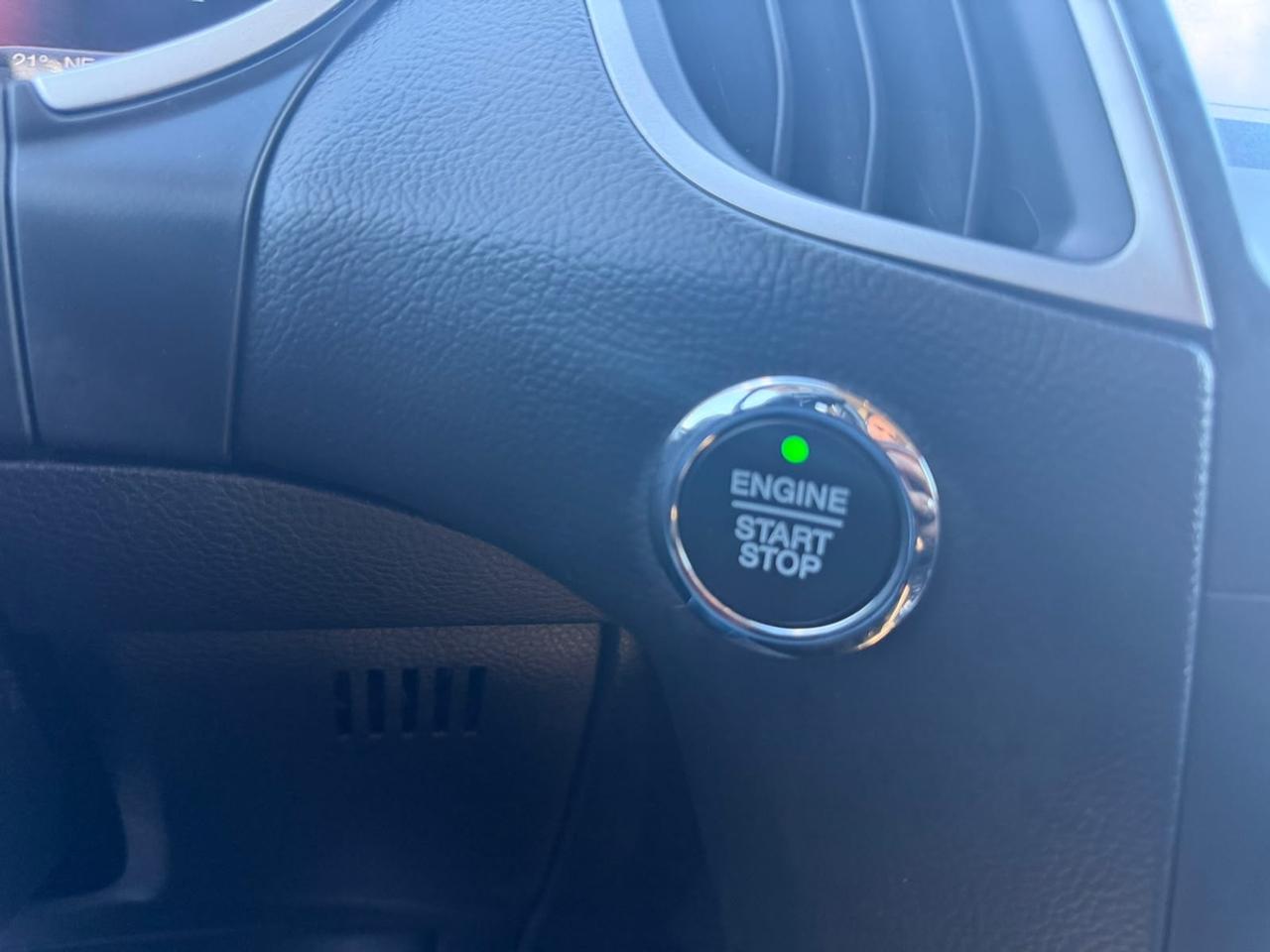 2019 Ford Edge SEL Photo