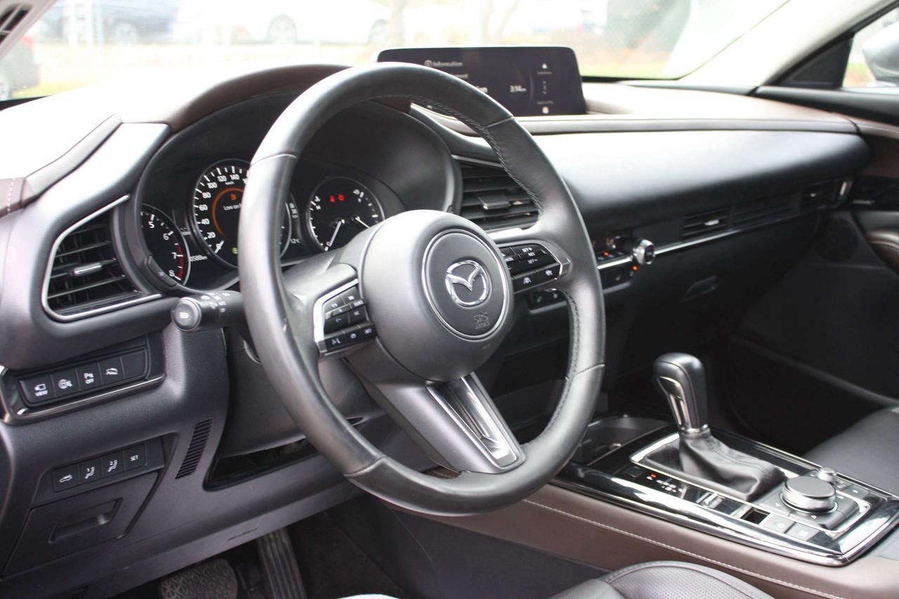 2024 Mazda CX-30 GT Photo