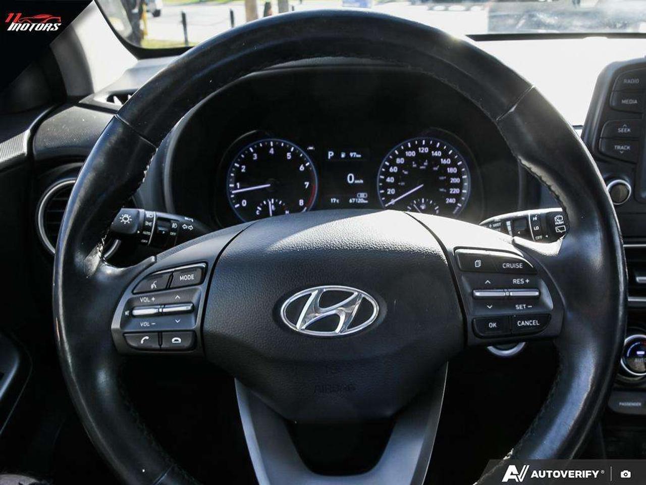 2019 Hyundai KONA 2.0L Luxury AWD   NO ACCIDENTS   LEATHER   SUNROOF Photo
