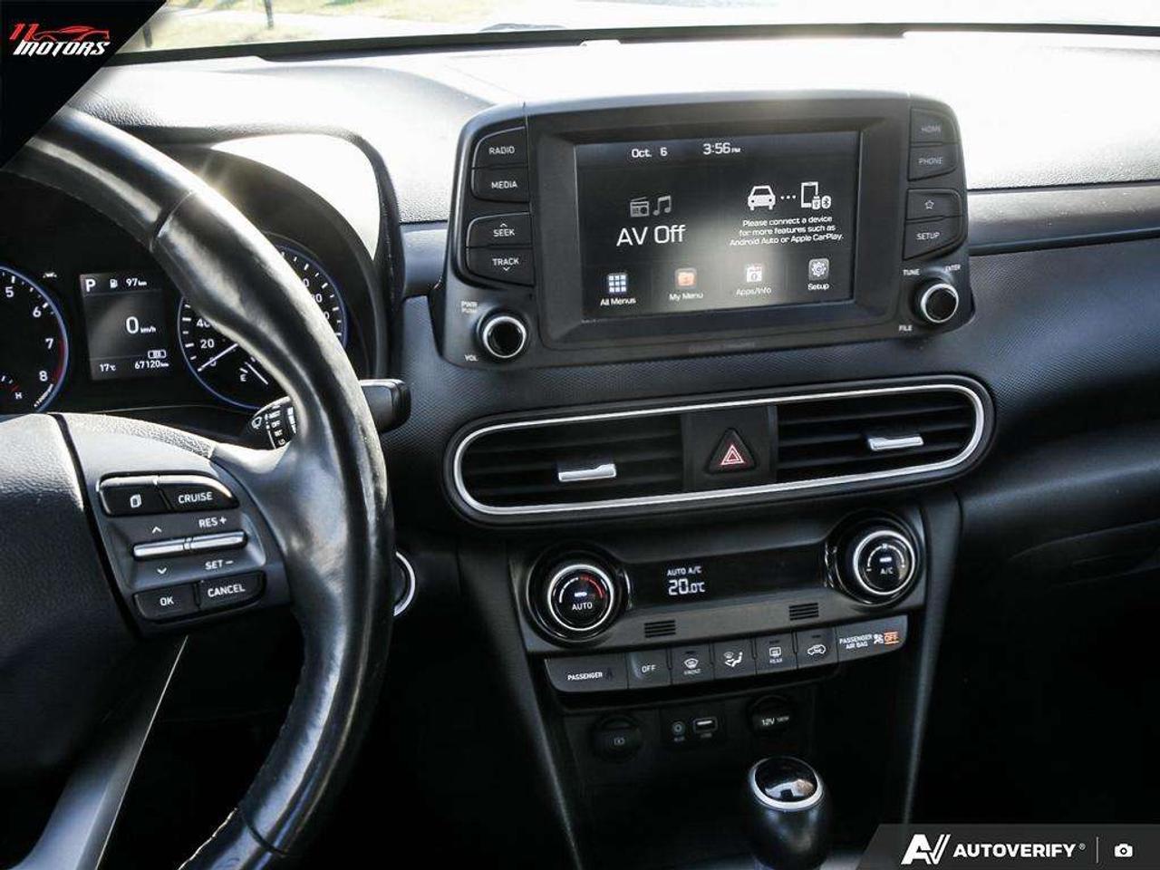 2019 Hyundai KONA 2.0L Luxury AWD   NO ACCIDENTS   LEATHER   SUNROOF Photo