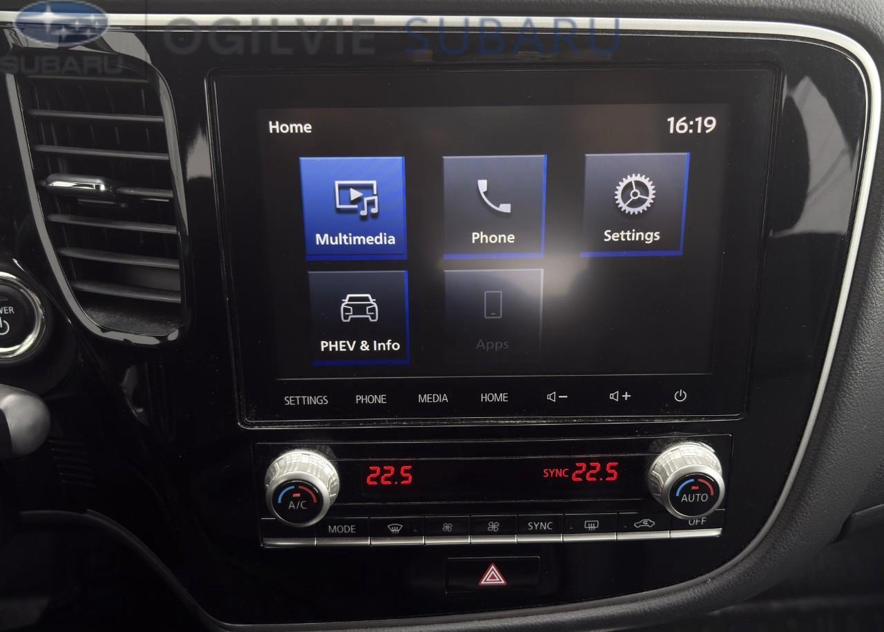 2020 Mitsubishi Outlander Plug-In Hybrid SEL 4dr S-AWC Photo2