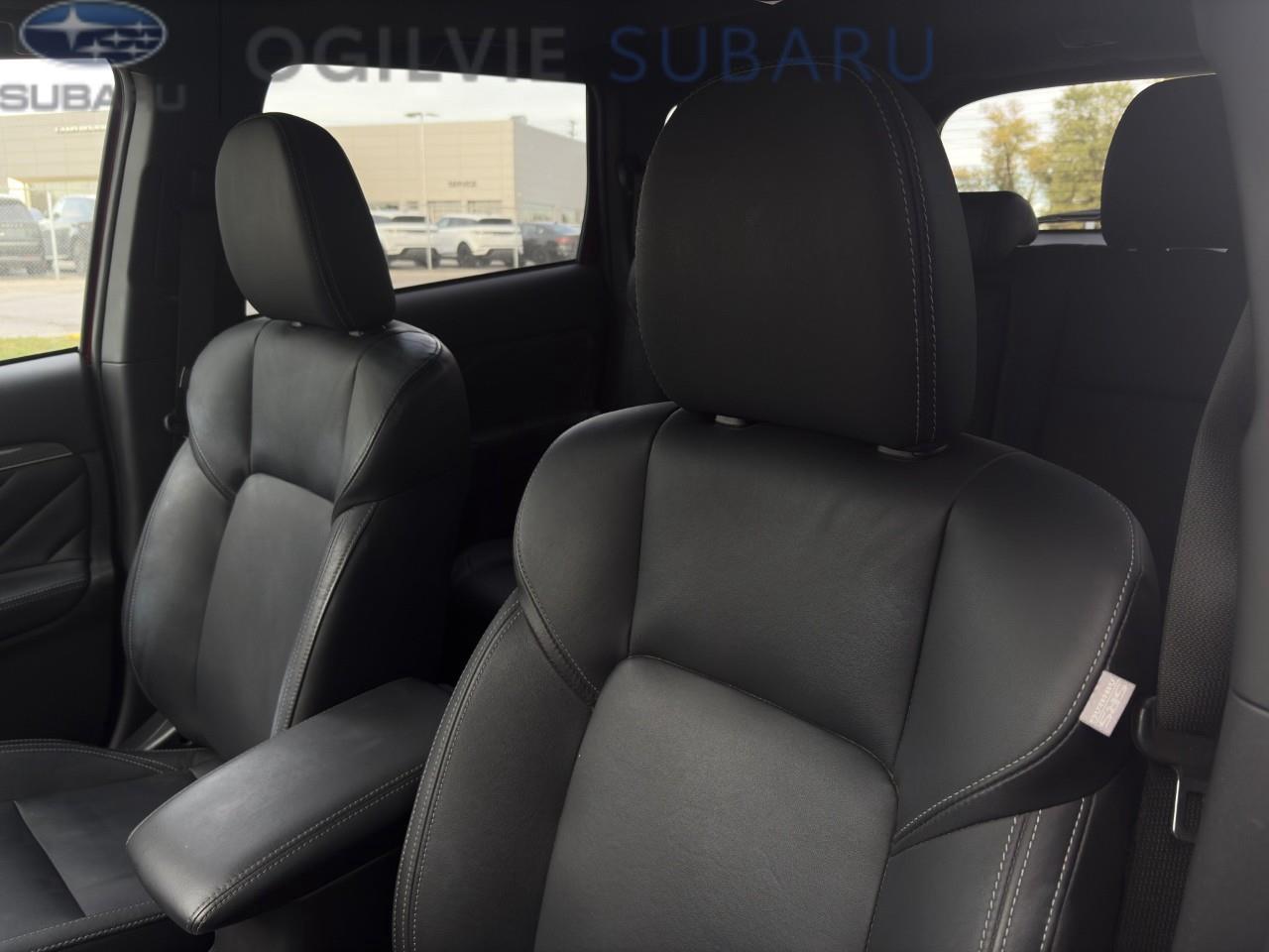 2020 Mitsubishi Outlander Plug-In Hybrid SEL 4dr S-AWC Photo
