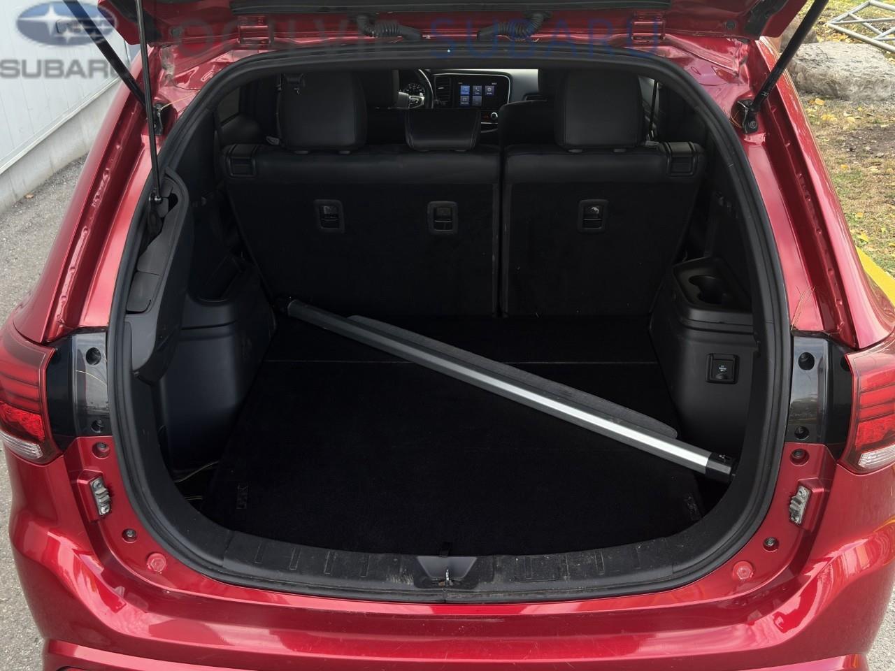2020 Mitsubishi Outlander Plug-In Hybrid SEL 4dr S-AWC Photo