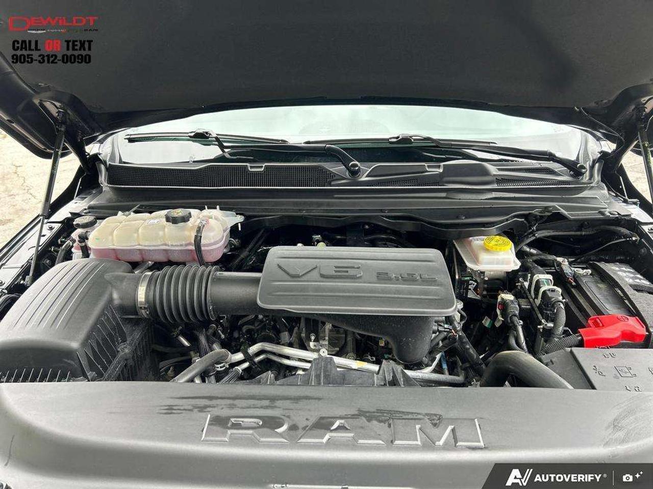 2025 RAM 1500 BLACK EXPRESS   ONE OWNER   LOW KM'S Photo