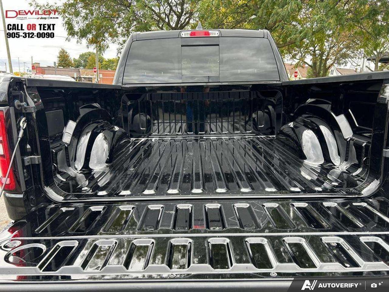 2025 RAM 1500 BLACK EXPRESS   ONE OWNER   LOW KM'S Photo