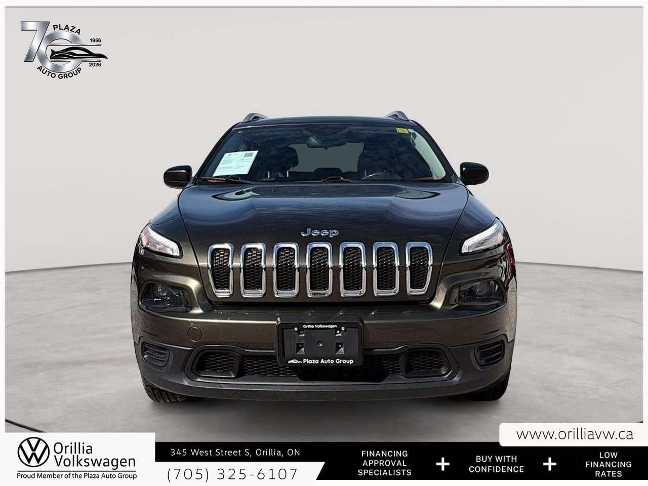 2015 Jeep Cherokee Sport 3.2L V6   Cold Weather Group   Trailer Tow Group / Photo1