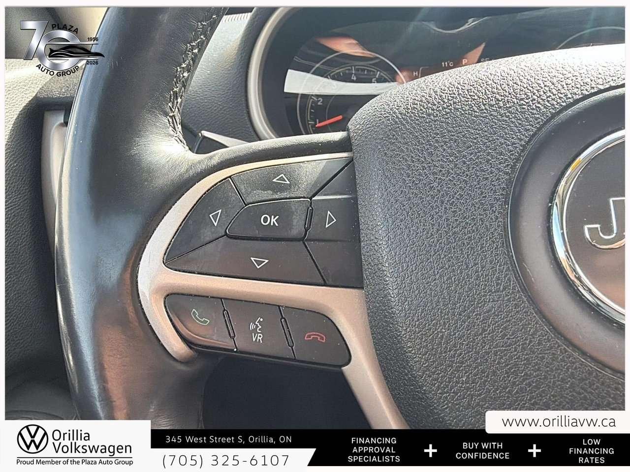2015 Jeep Cherokee Sport 3.2L V6   Cold Weather Group   Trailer Tow Group / Photo
