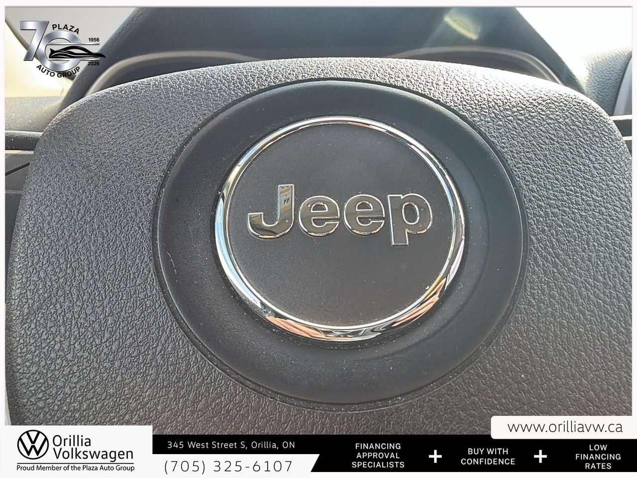 2015 Jeep Cherokee Sport 3.2L V6   Cold Weather Group   Trailer Tow Group / Photo