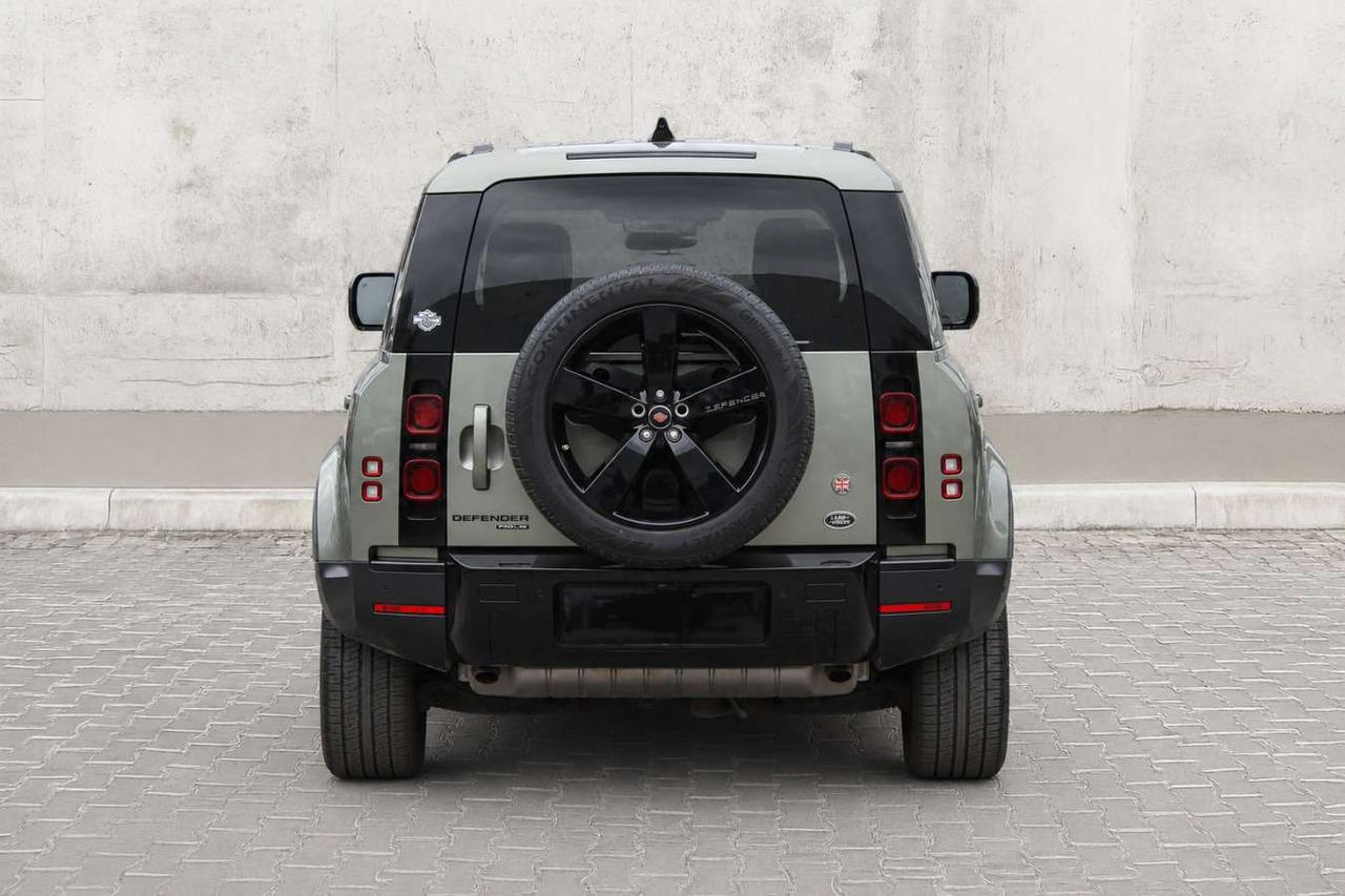 2020 Land Rover Defender 110 HSE  Gps SiriusXM Moonroof ReverseCamera SideS Photo