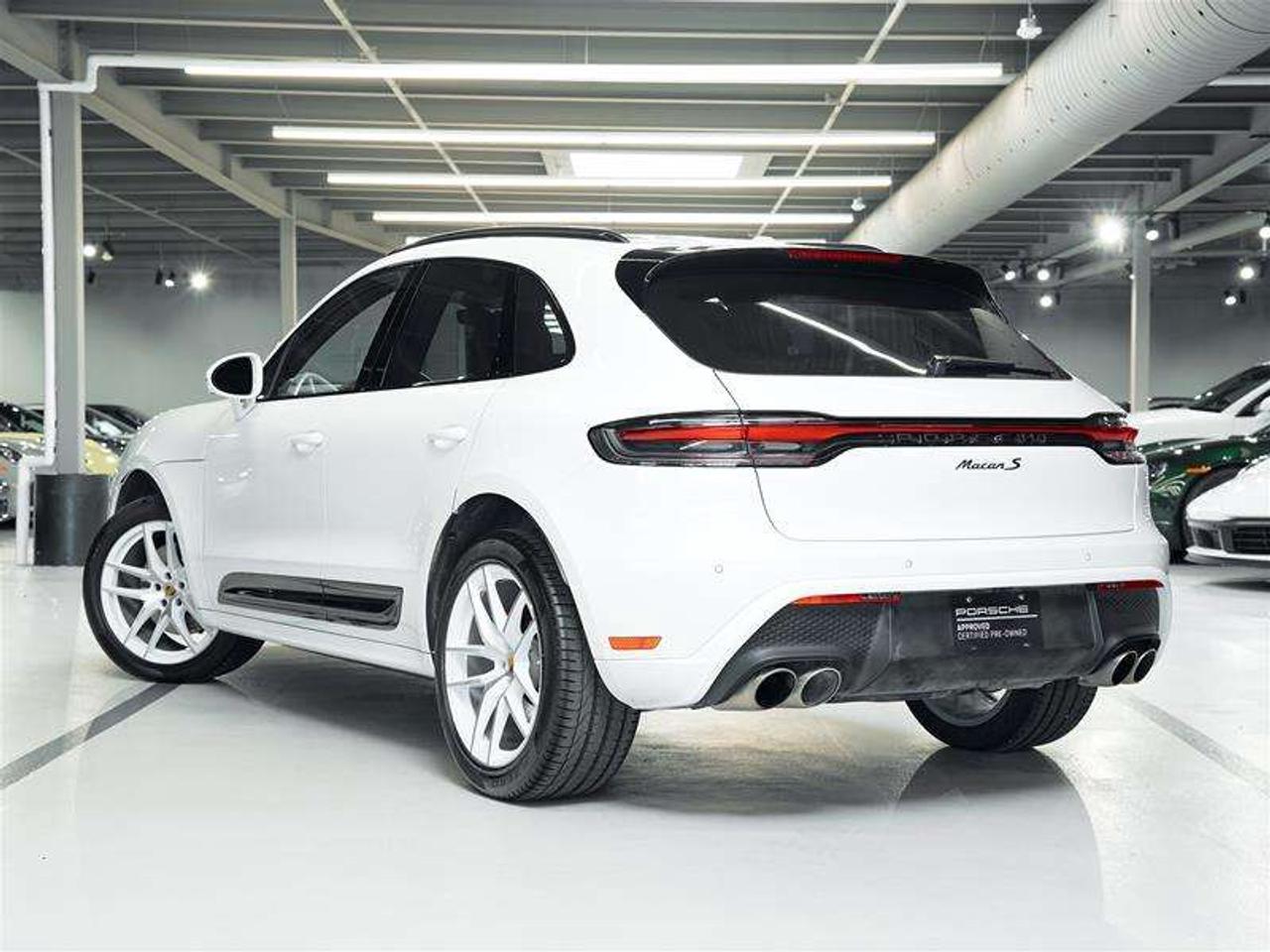 2023 Porsche Macan S Photo