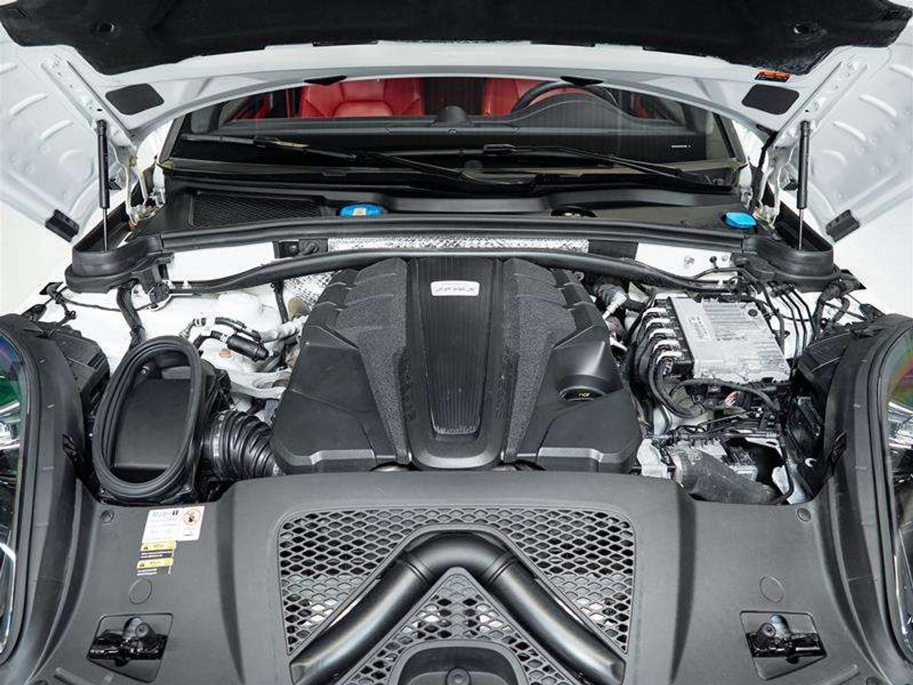 2023 Porsche Macan S Photo