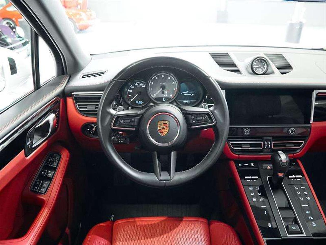 2023 Porsche Macan S Photo