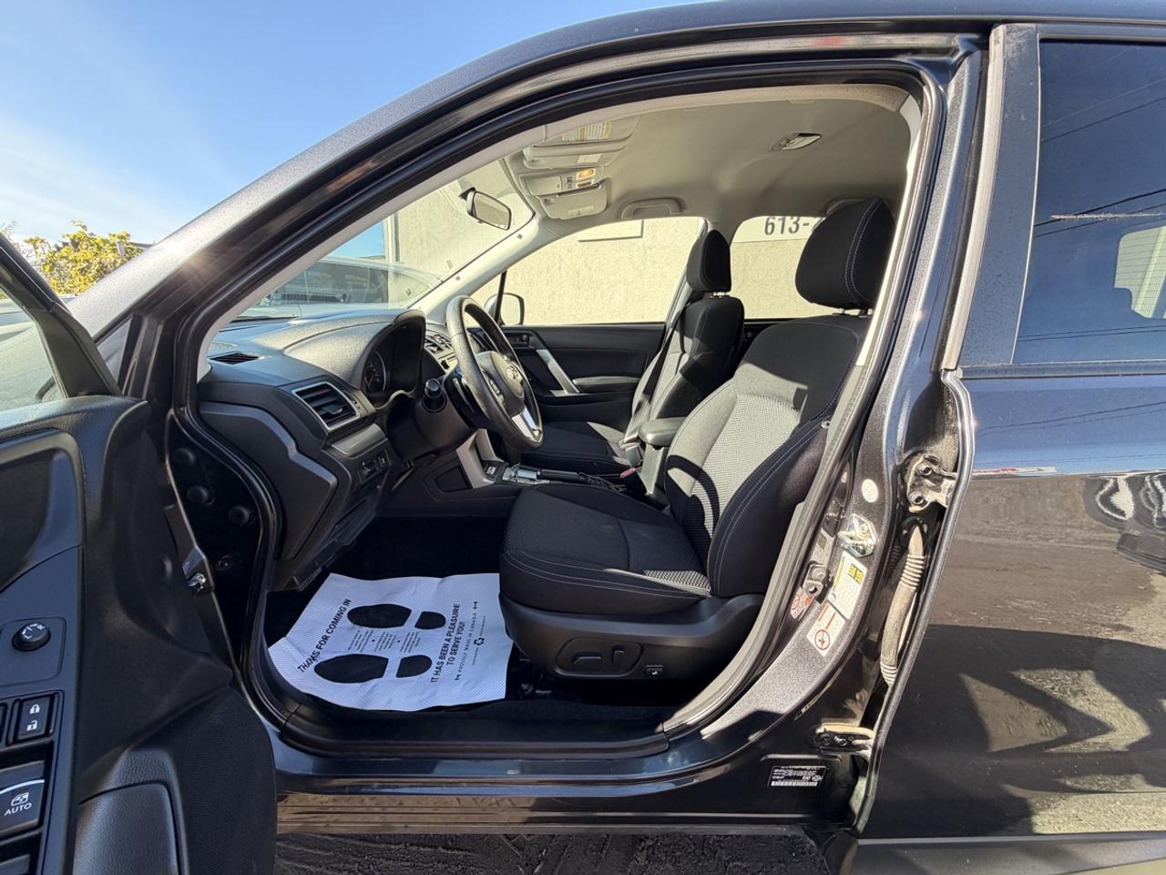 2017 Subaru Forester 2.5i Convenience Photo