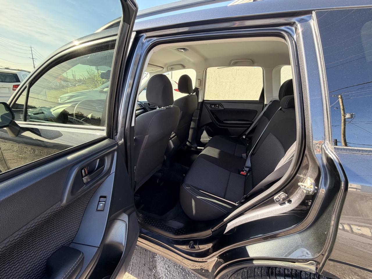 2017 Subaru Forester 2.5i Convenience Photo