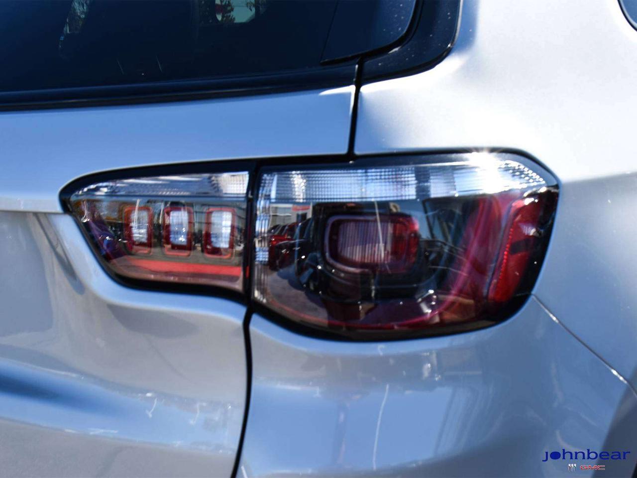 2026 Jeep Compass LIMITED Photo