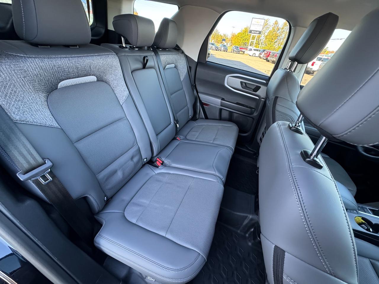 2025 Ford Bronco Sport Badlands 4dr 4x4 Photo