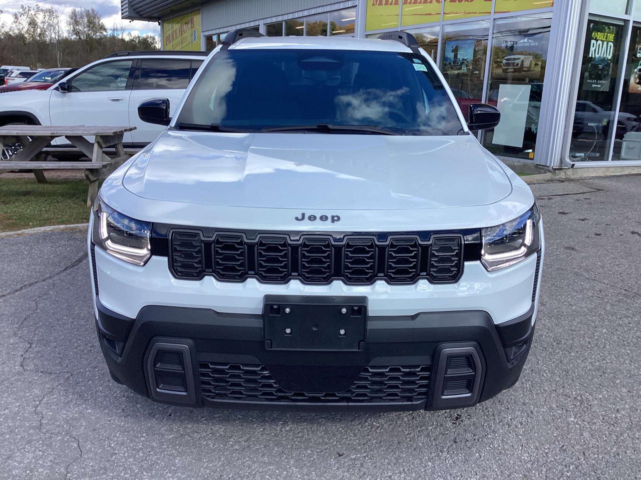 2026 Jeep Cherokee laredo Photo5