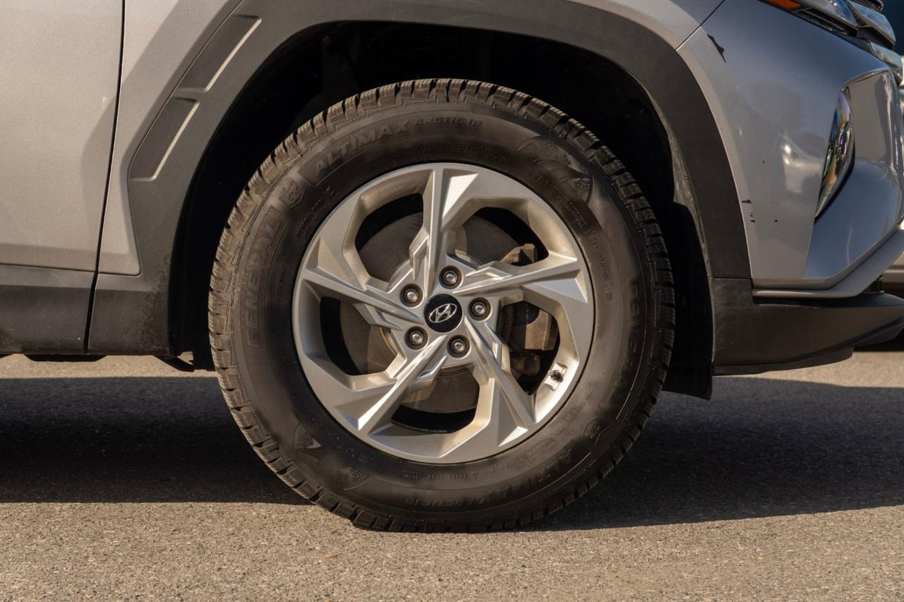 2022 Hyundai Tucson Essential AWD Photo