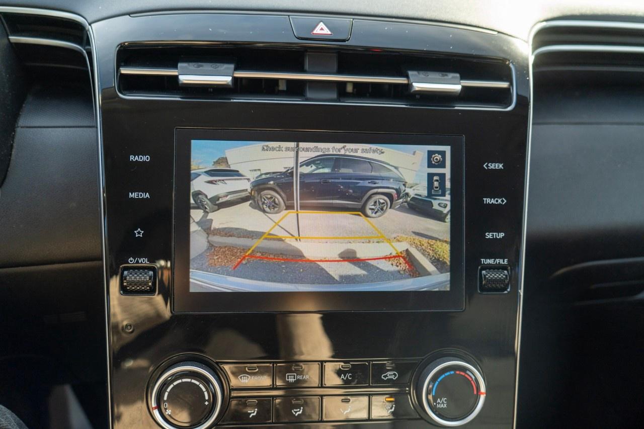 2022 Hyundai Tucson Essential AWD Photo