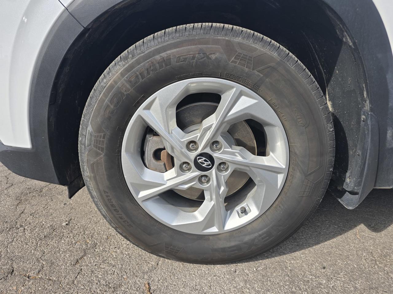2019 Hyundai Santa Fe SE Photo