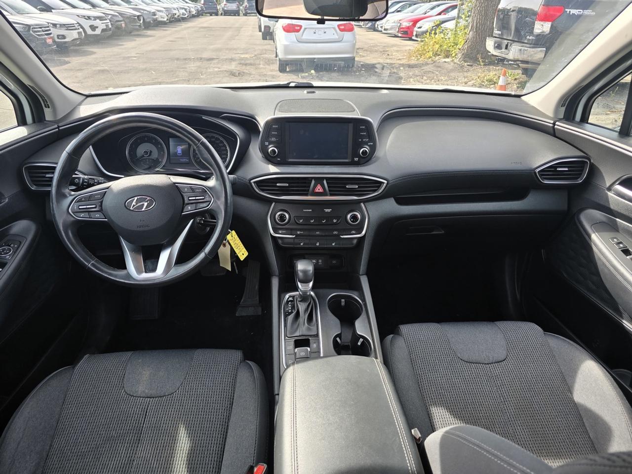 2019 Hyundai Santa Fe SE Photo