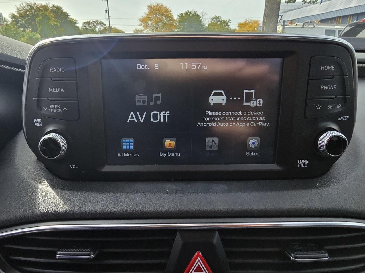 2019 Hyundai Santa Fe SE Photo
