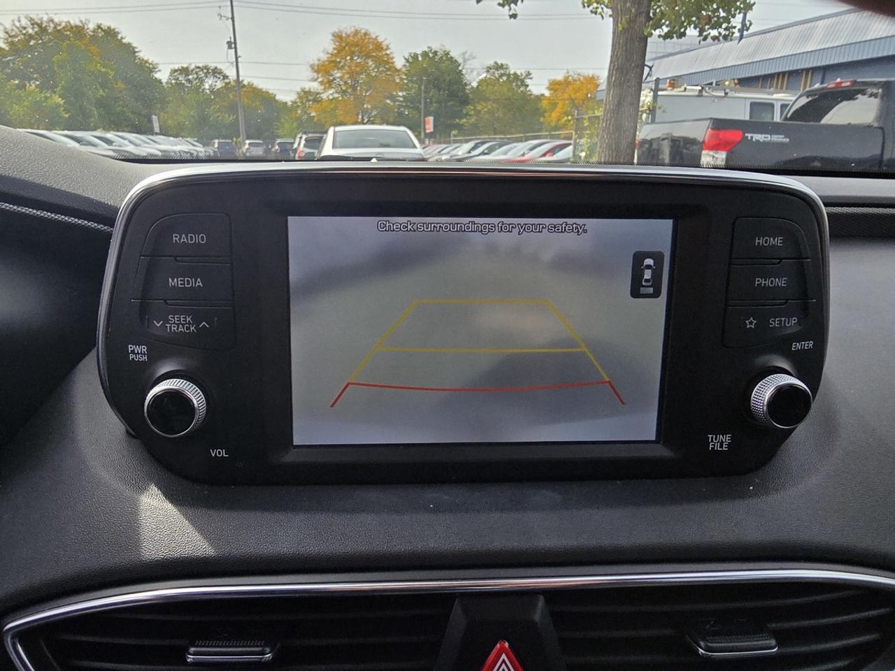 2019 Hyundai Santa Fe SE Photo