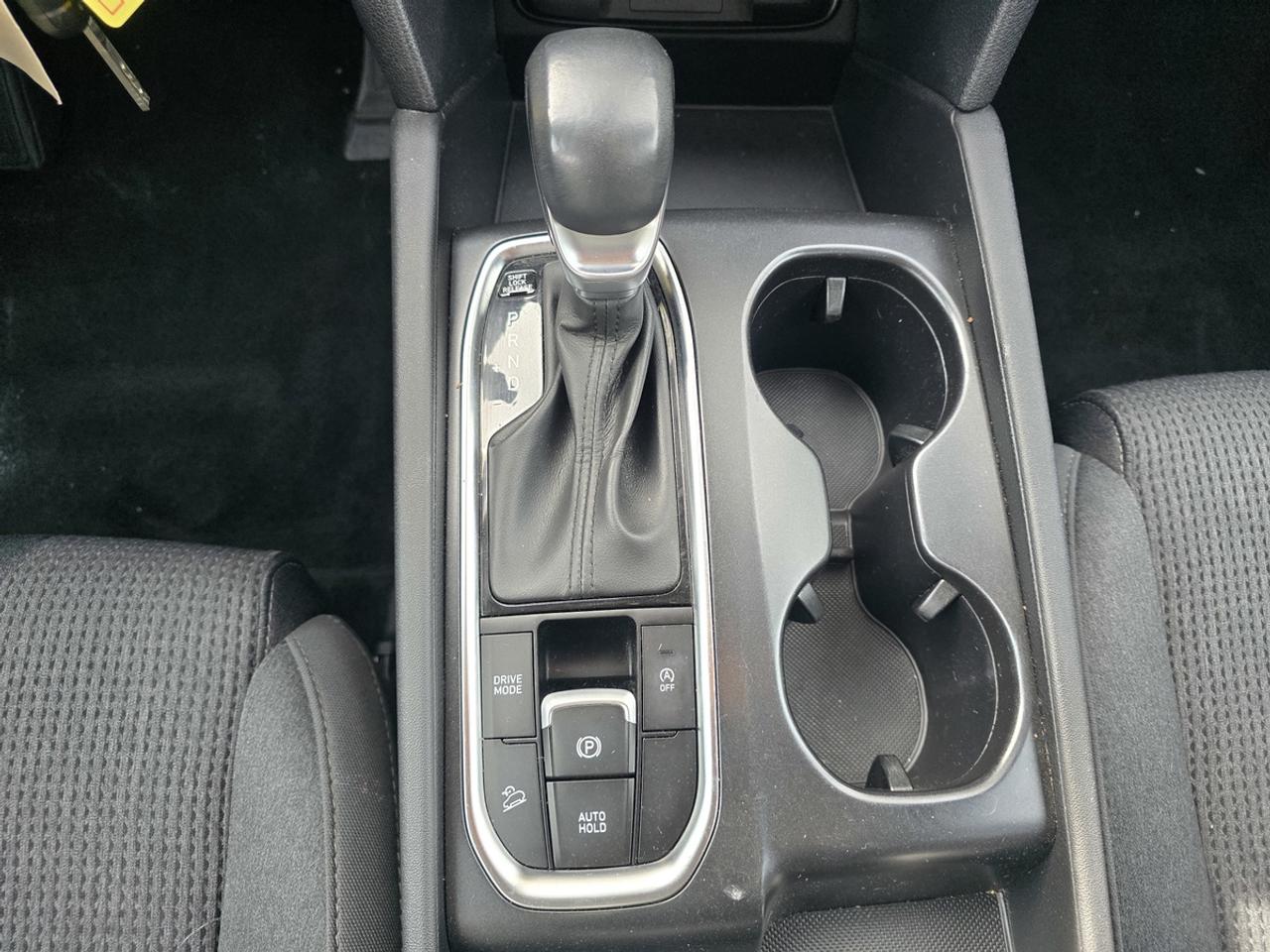 2019 Hyundai Santa Fe SE Photo