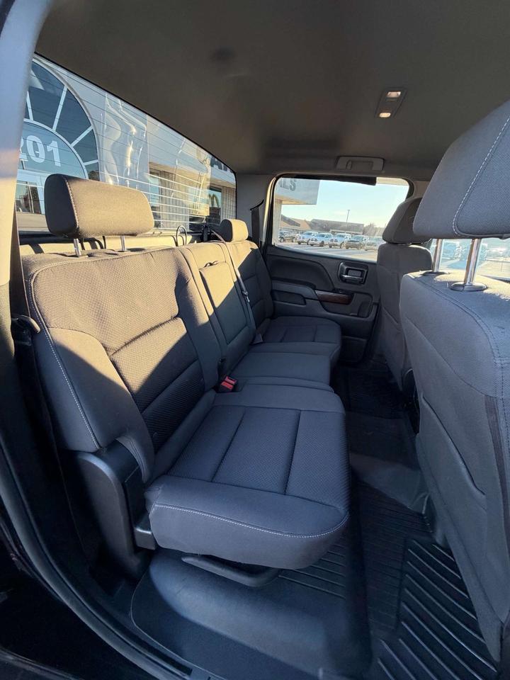 2018 GMC Sierra 1500 4WD Crew Cab 143.5 SLE Photo