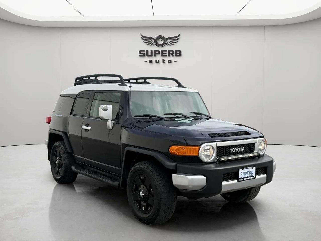 2007 Toyota FJ Cruiser 4WD   NO ACCIDENT Photo2