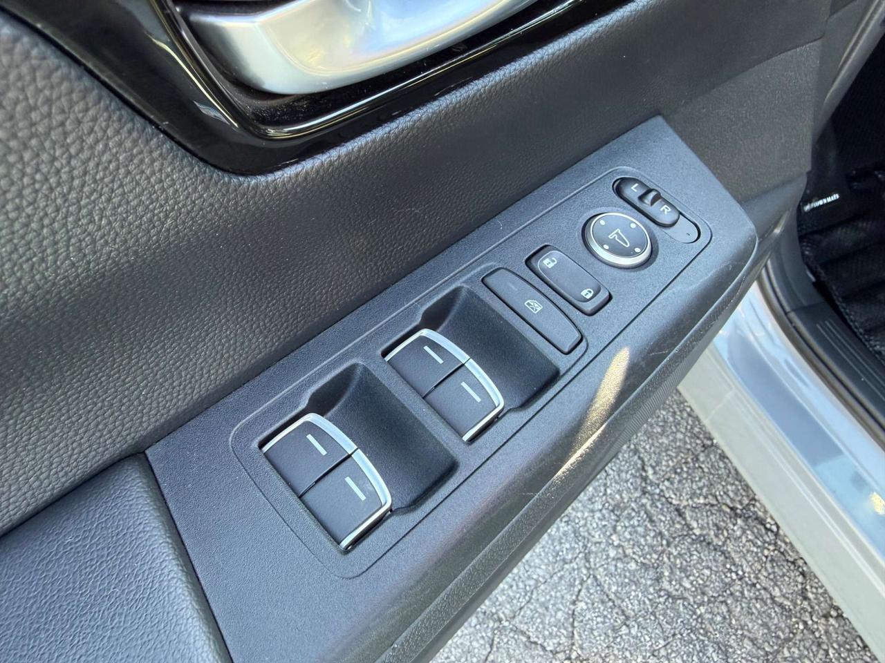 2024 Honda CR-V Touring HYBRID *CERTIFIED* Photo